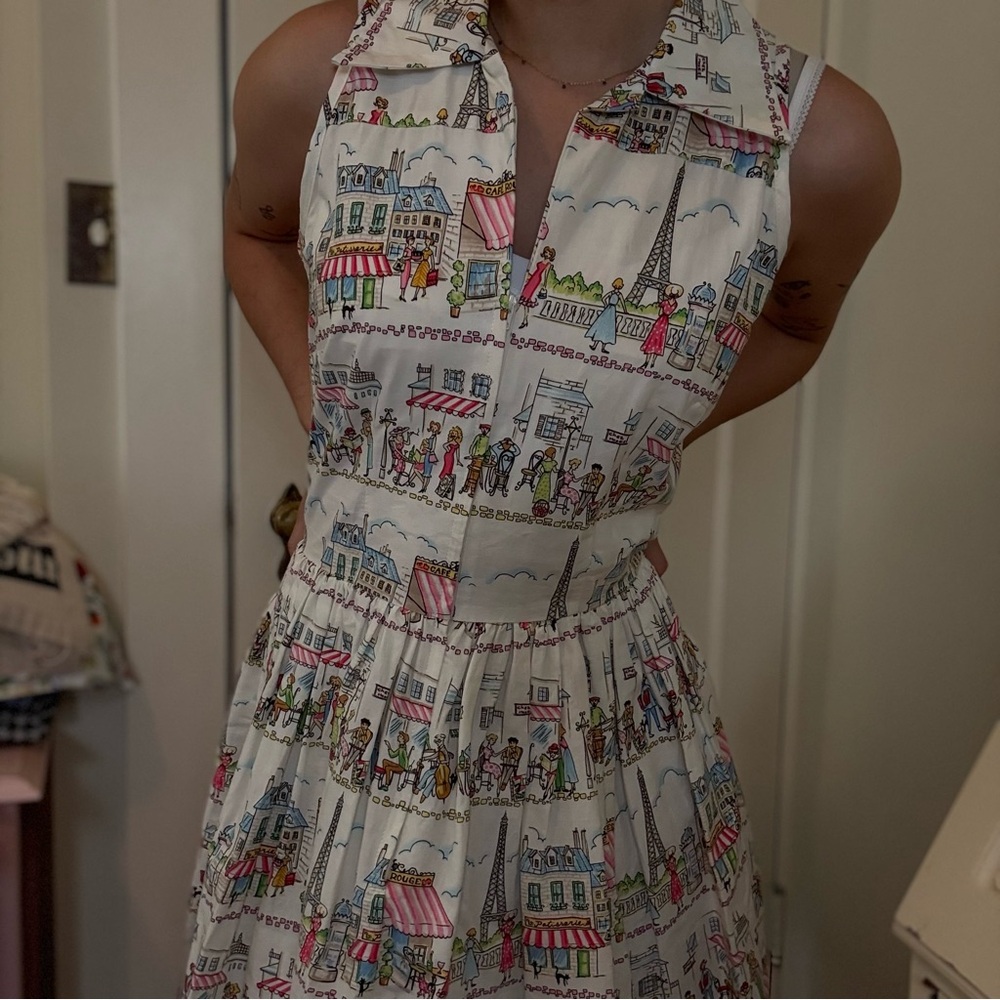 Chic City Print Sleeveless Dress